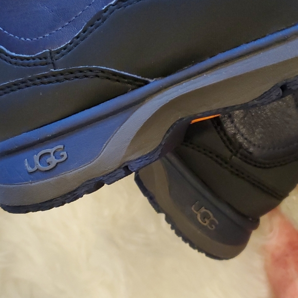 UGG Waterproof Orellen winter boot gray EUC 5.5 - Picture 10 of 14